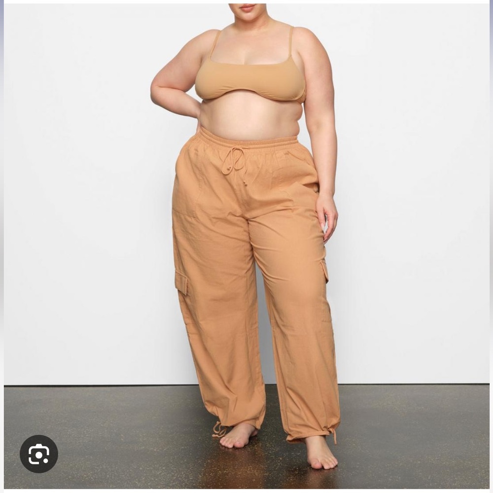 Skims Cargo Pants in Ochre